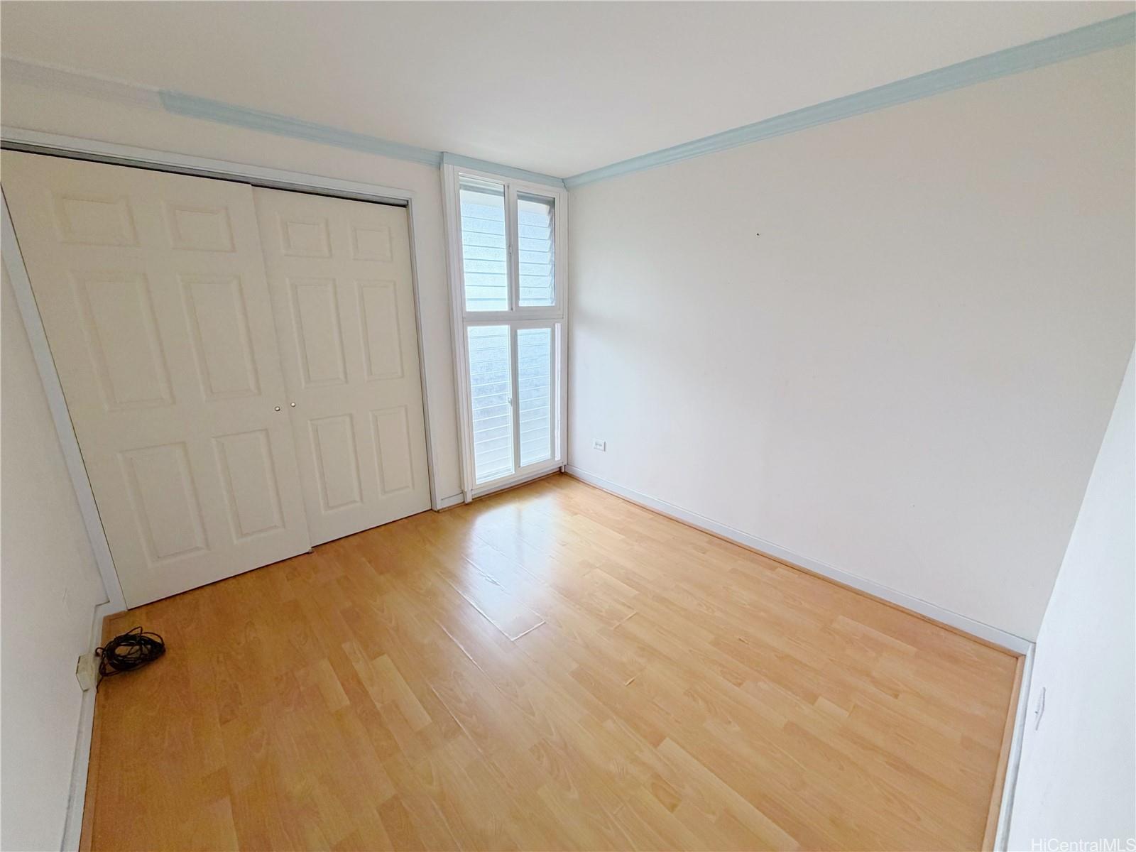 Photo 8 of 20