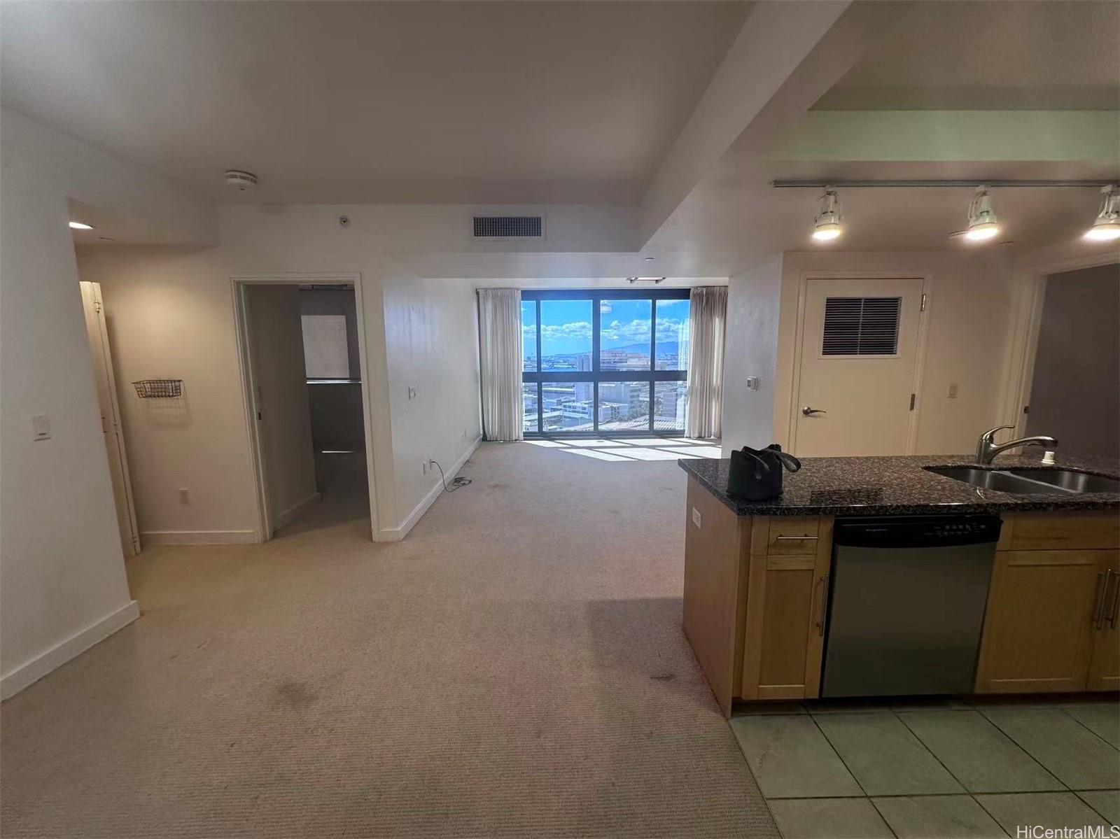 600 Queen Street 1508