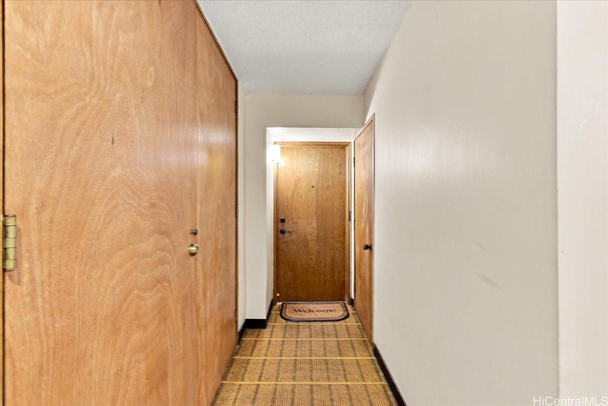 2825 S King Street  Unit 201