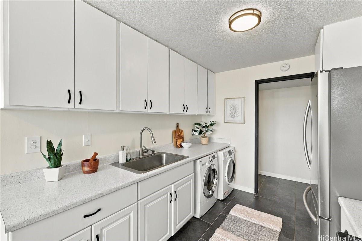 2825 S King Street  Unit 201