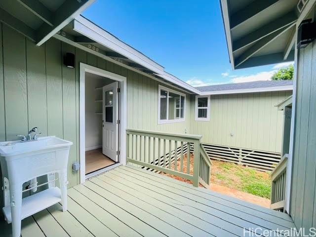 94-1143 Hiapo Street