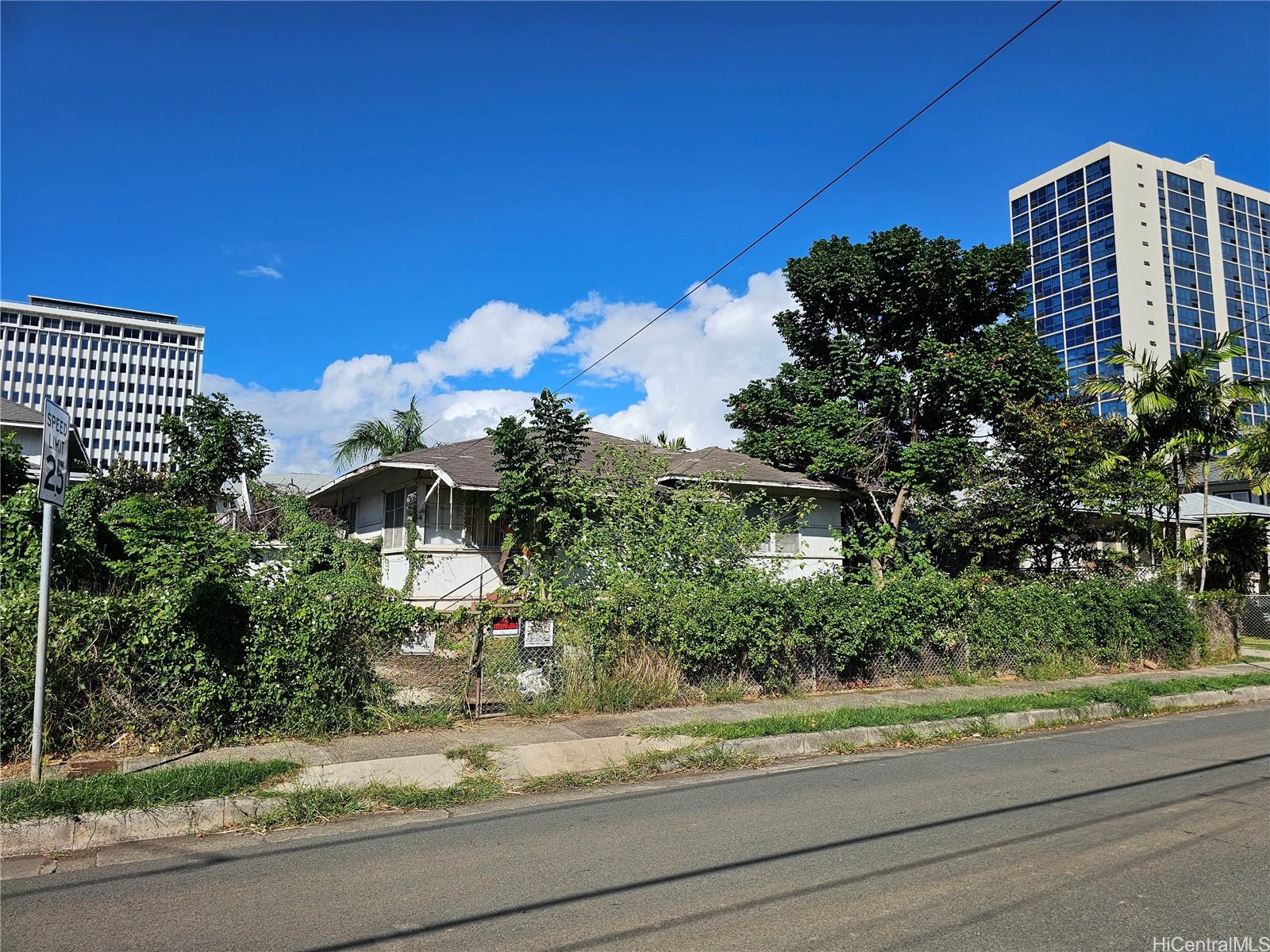 Click for more details 1140 Elm Street