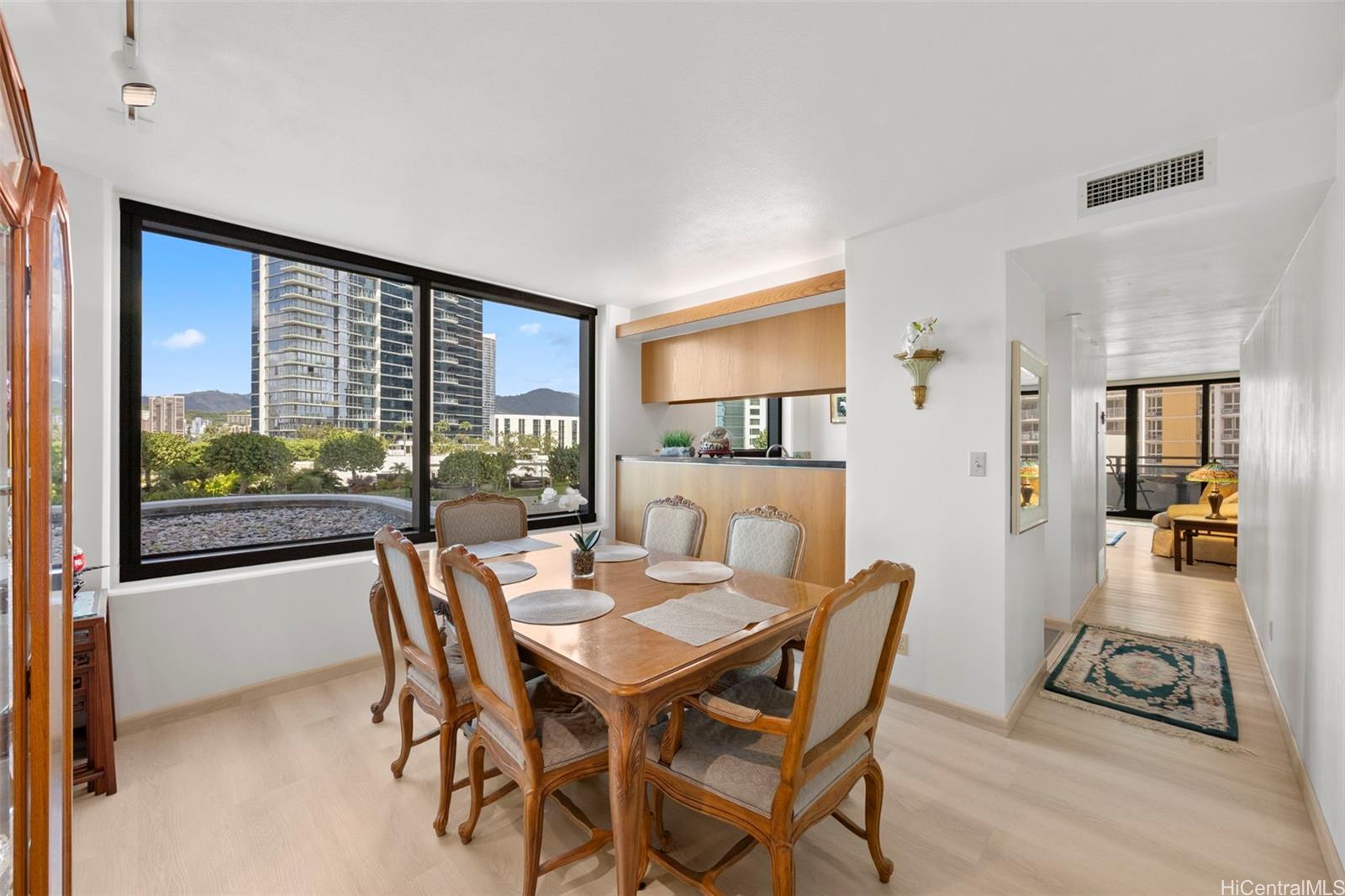 Click for more details 1330 Ala Moana Boulevard 608