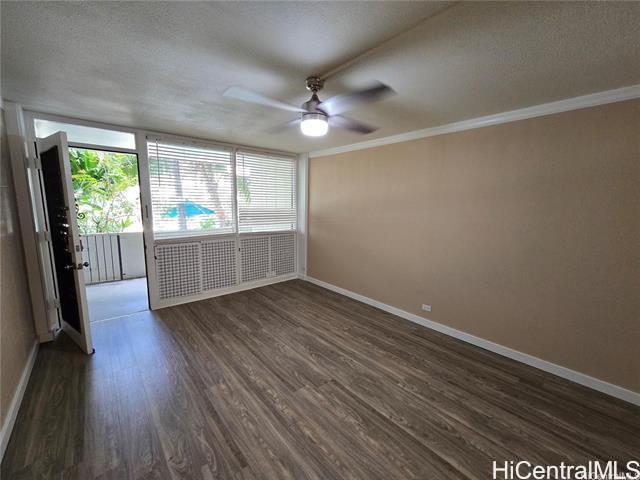 Click for more details 425 Ena Road B101