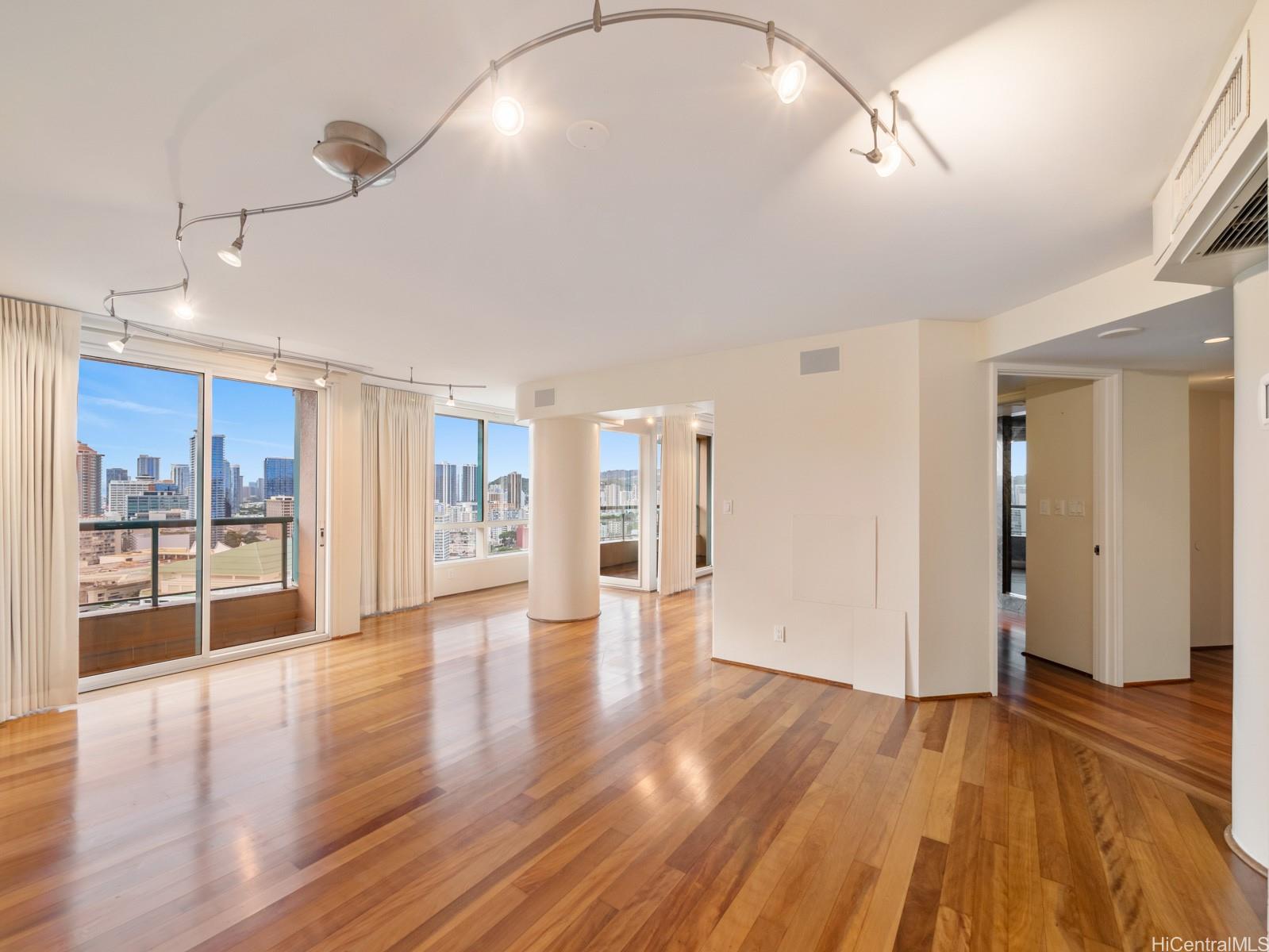 Click for more details 1888 Kalakaua Avenue 2903