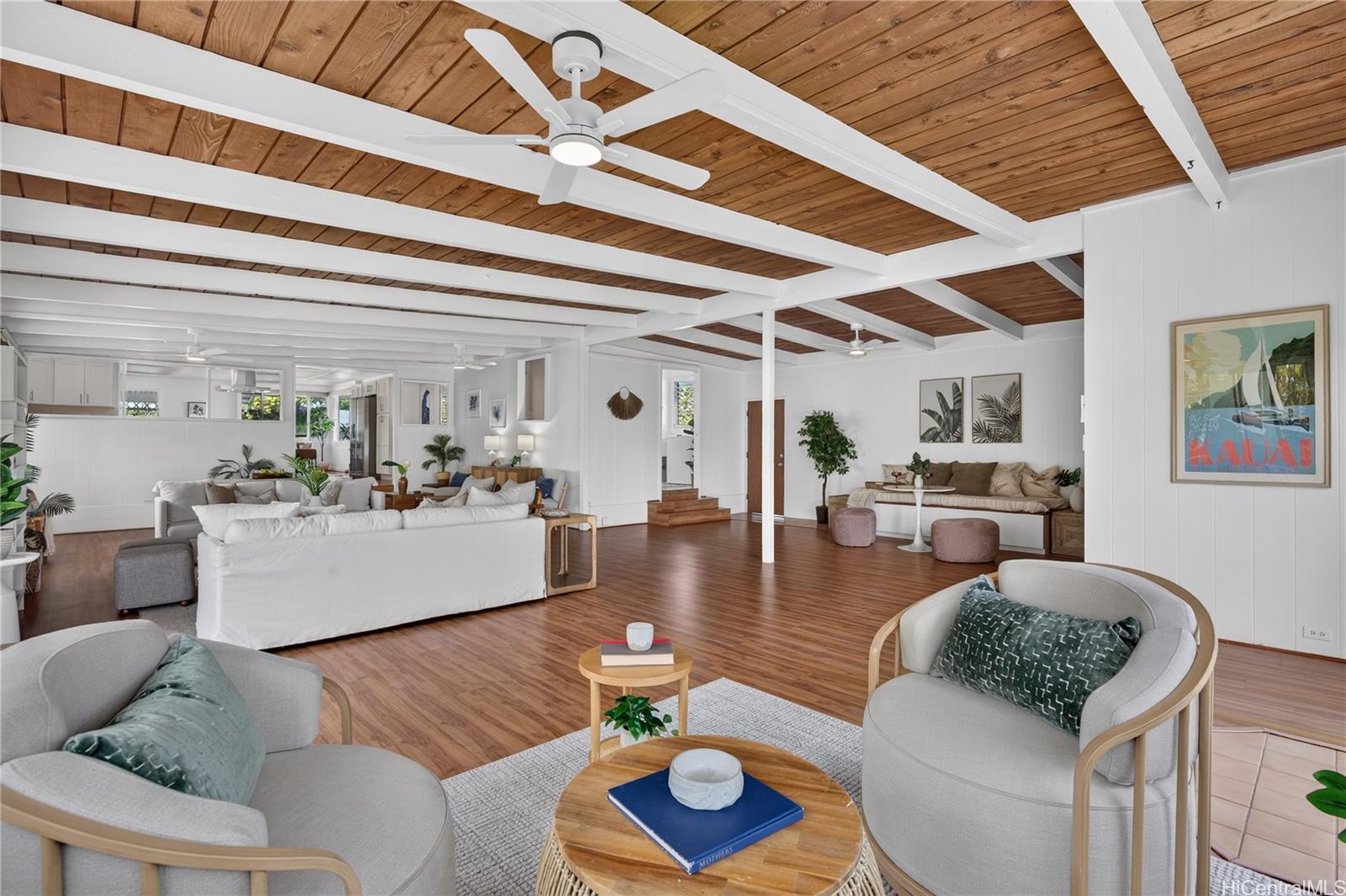 Photo 14 of 25