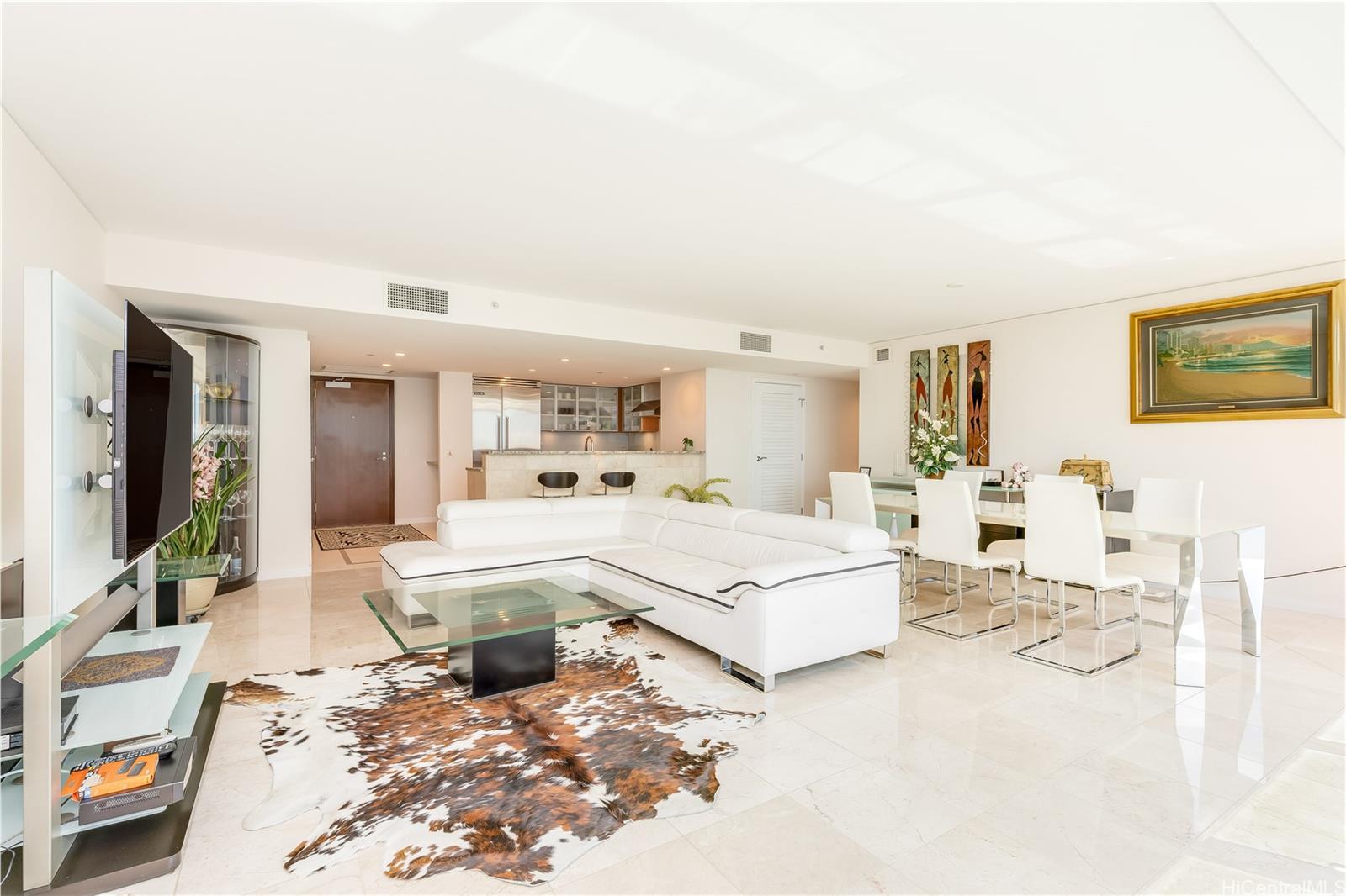 Click for more details 1177 Queen Street 3108