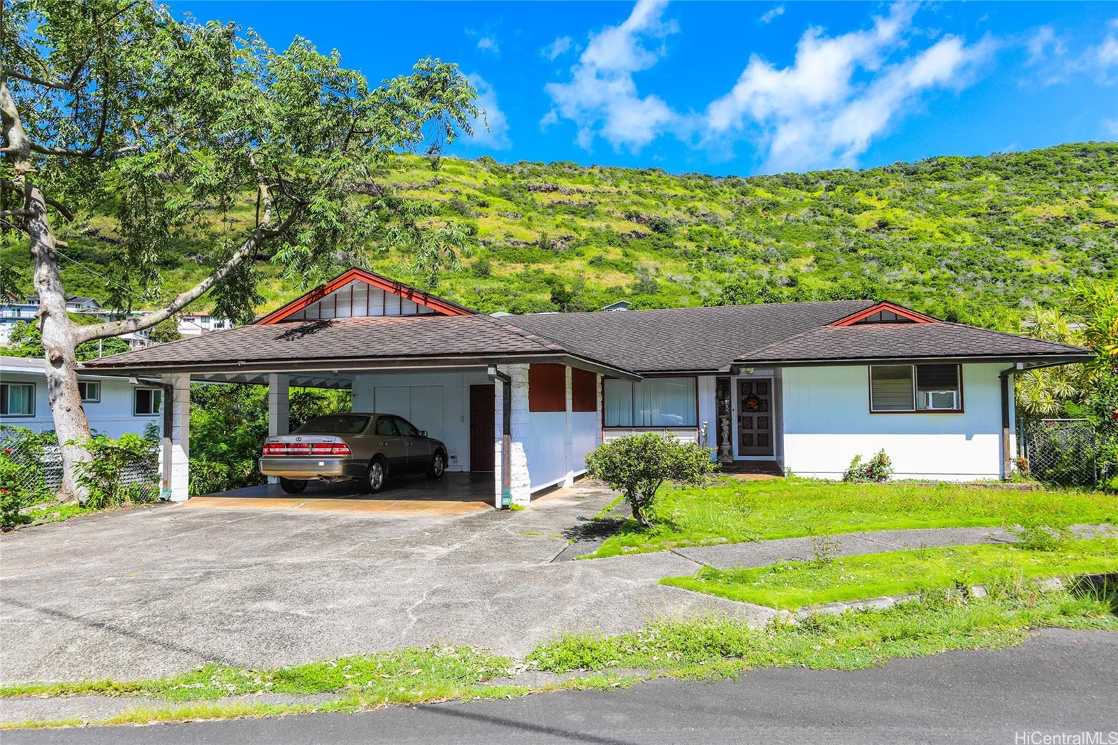 1632 Ala Makani Place