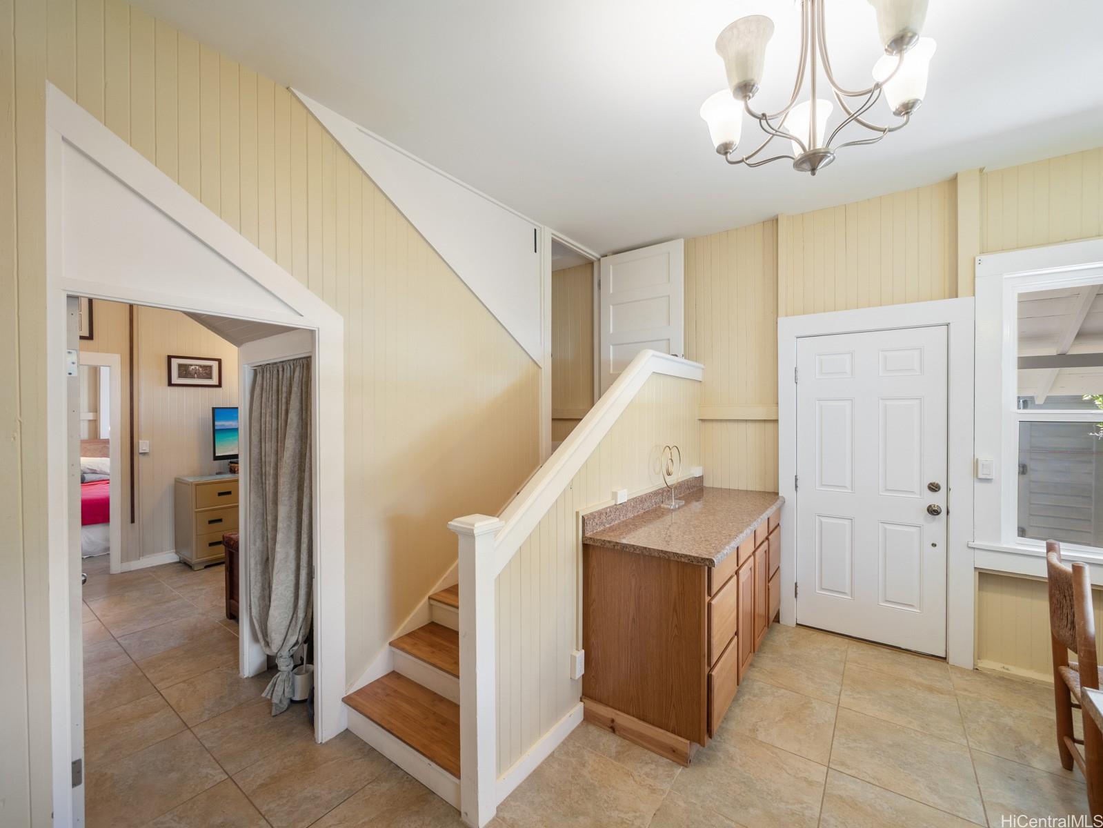 Photo 21 of 25
