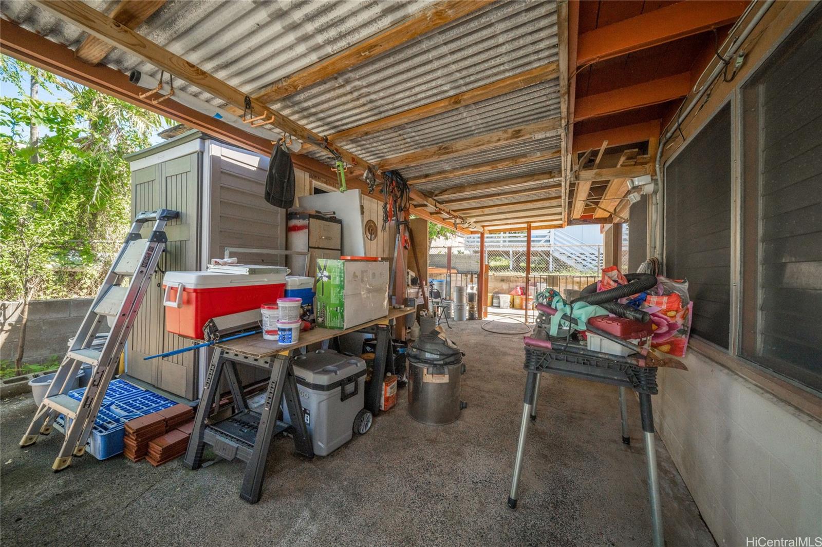 Photo 22 of 25