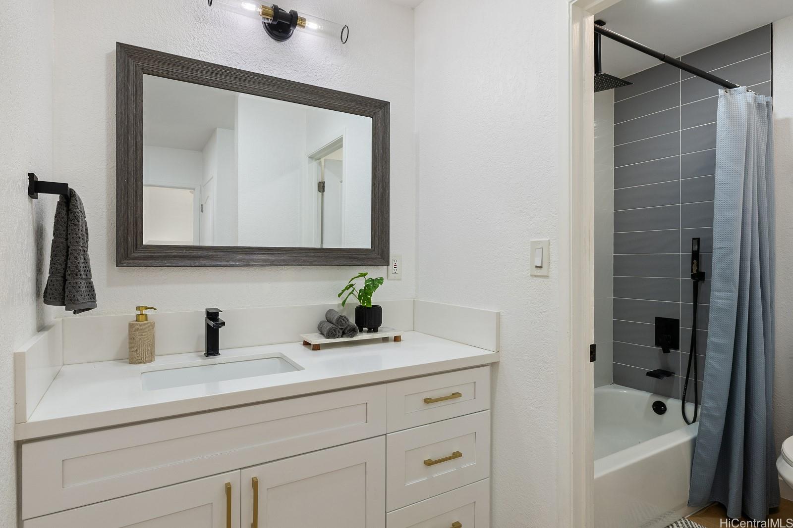 92-1331 Panana Street  Unit 51