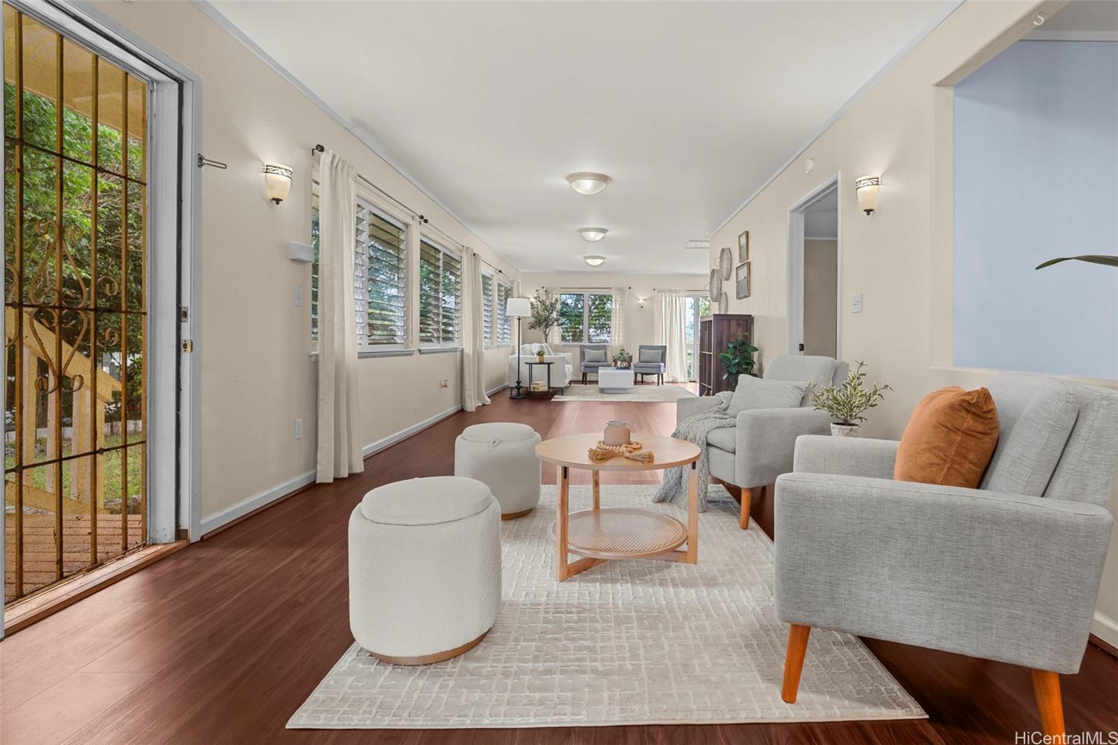 11 Haumalu Place