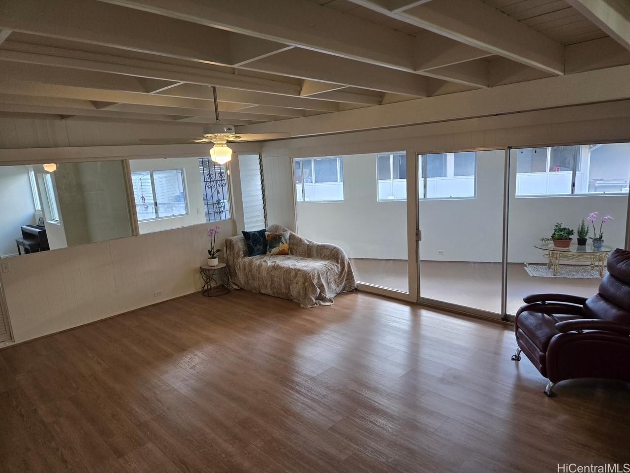 Photo 9 of 24