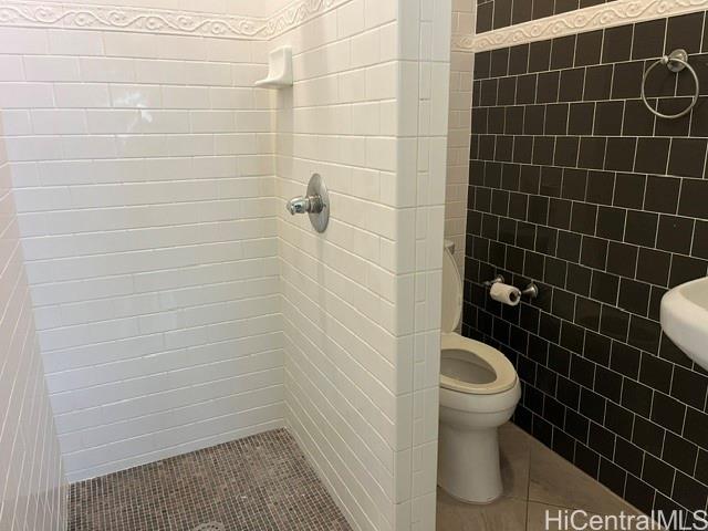 Photo 10 of 22