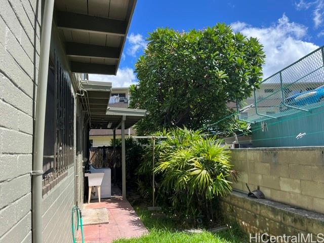 Photo 16 of 22