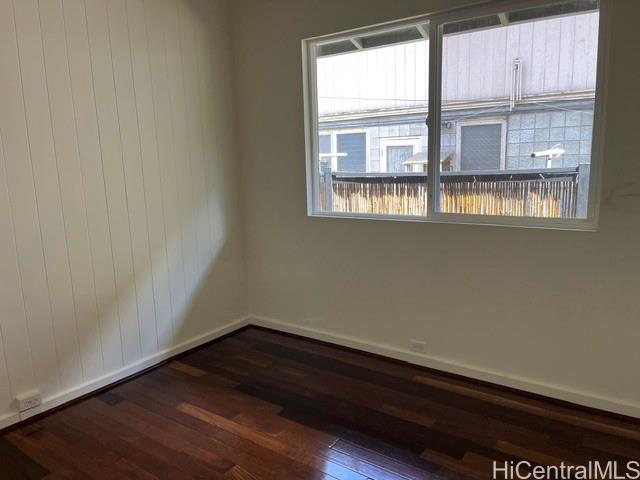 Photo 9 of 22