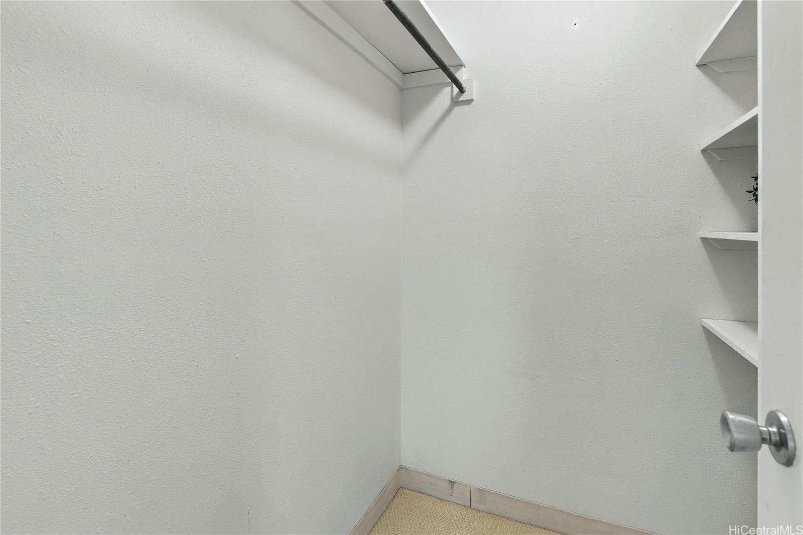 Photo 19 of 22