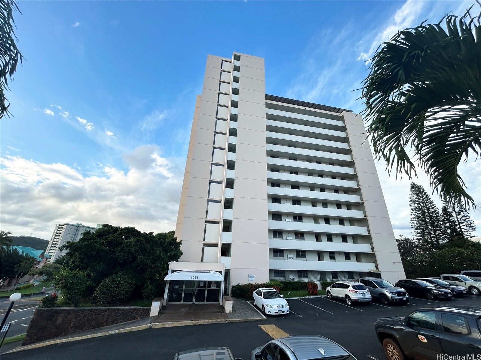 Click for more details 1031 Ala Napunani Street 401
