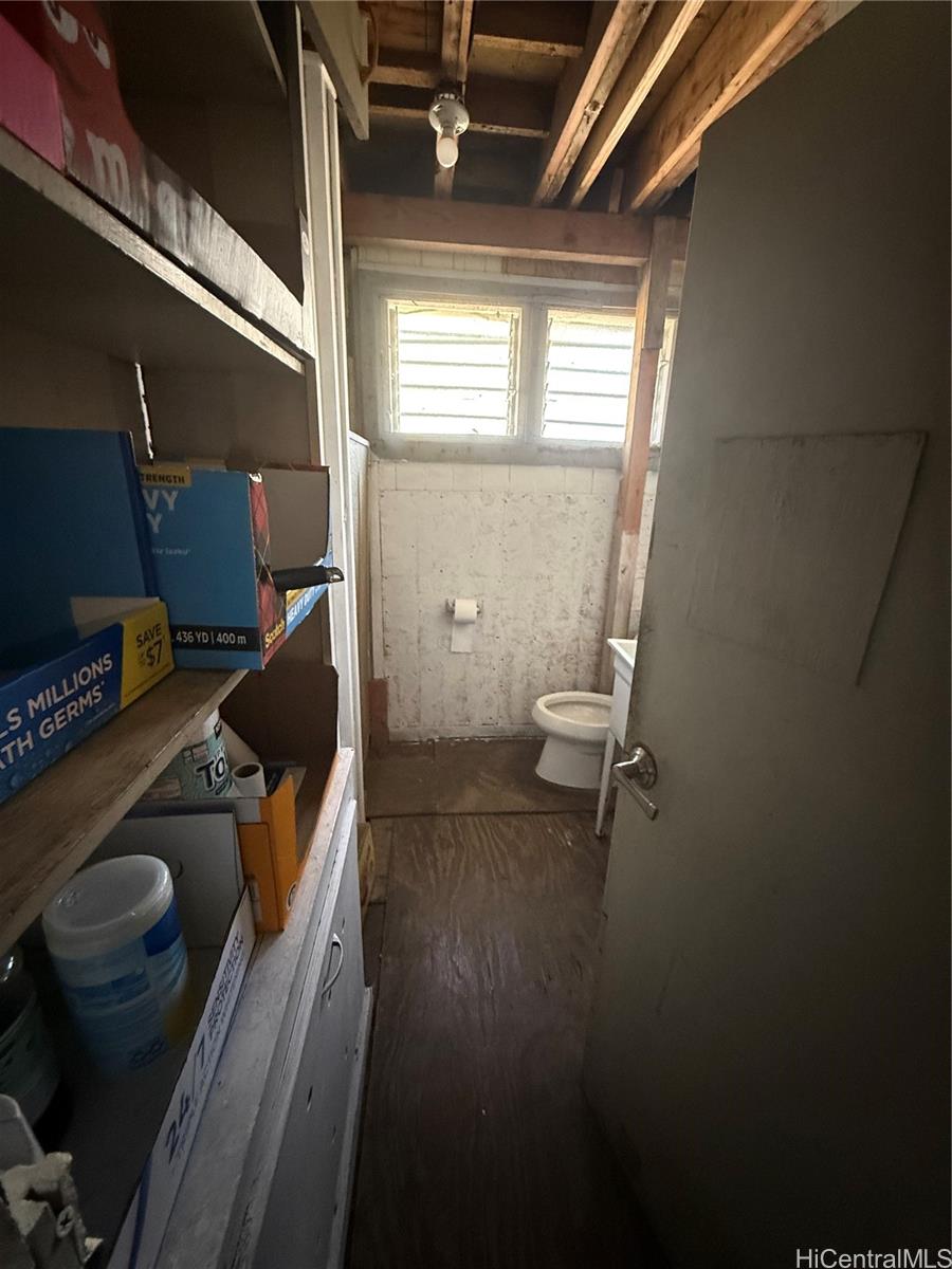 Photo 10 of 25