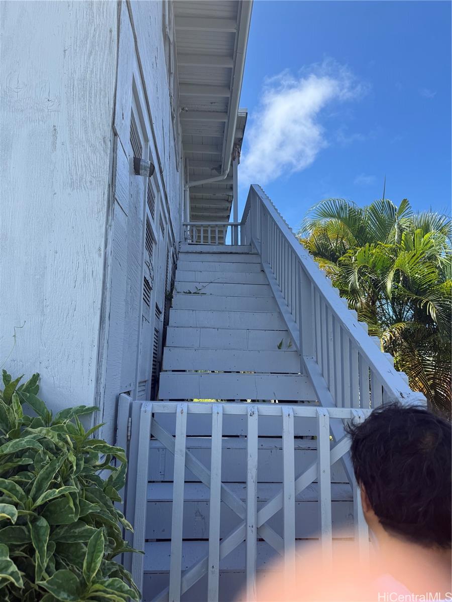 Photo 12 of 25