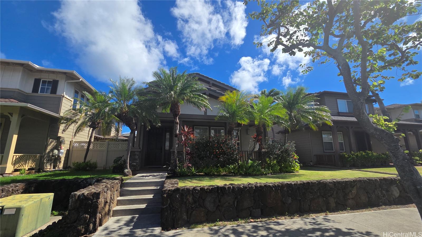 Click for more details 520 Lunalilo Home Road 227