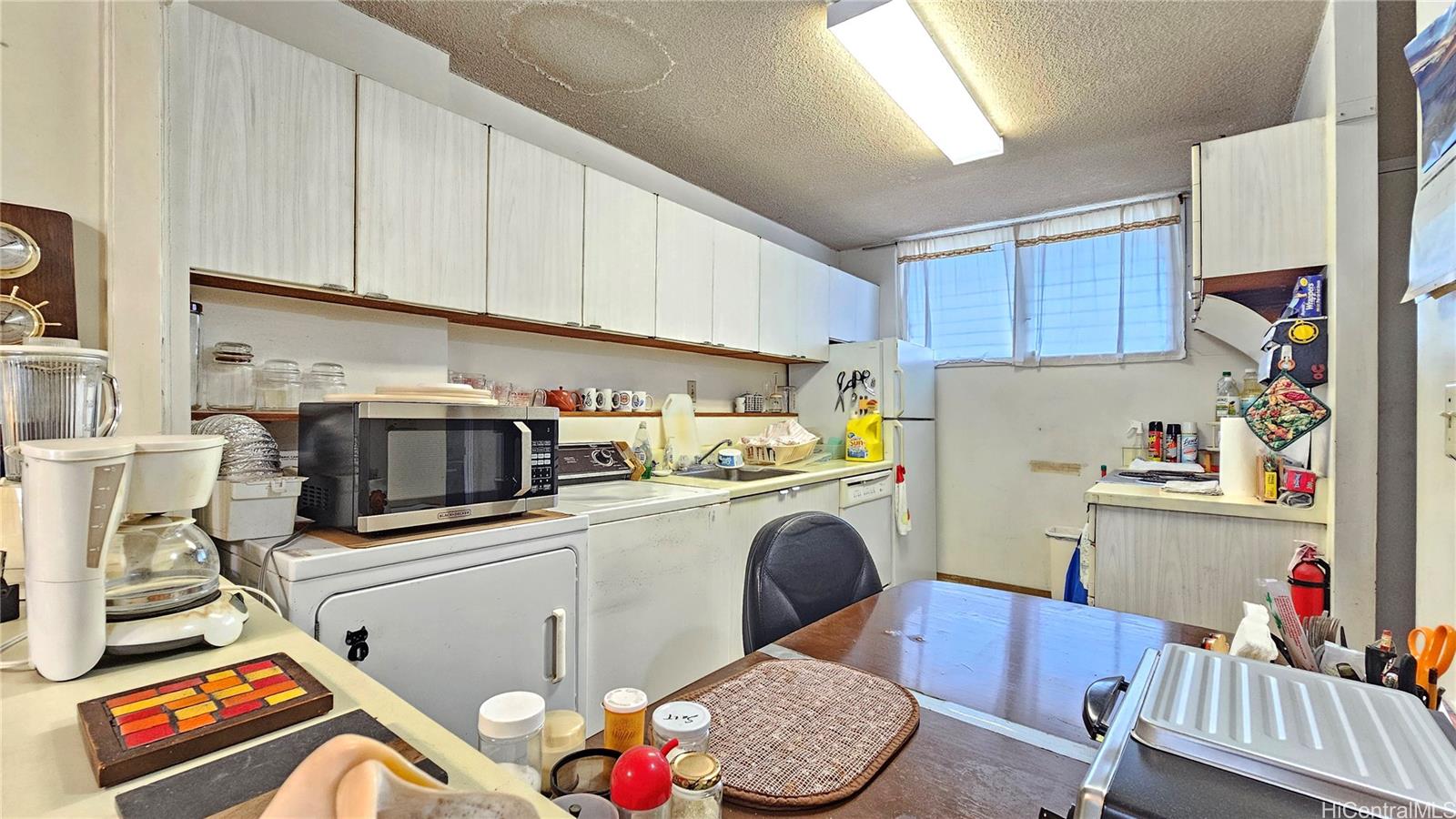 Photo 6 of 25