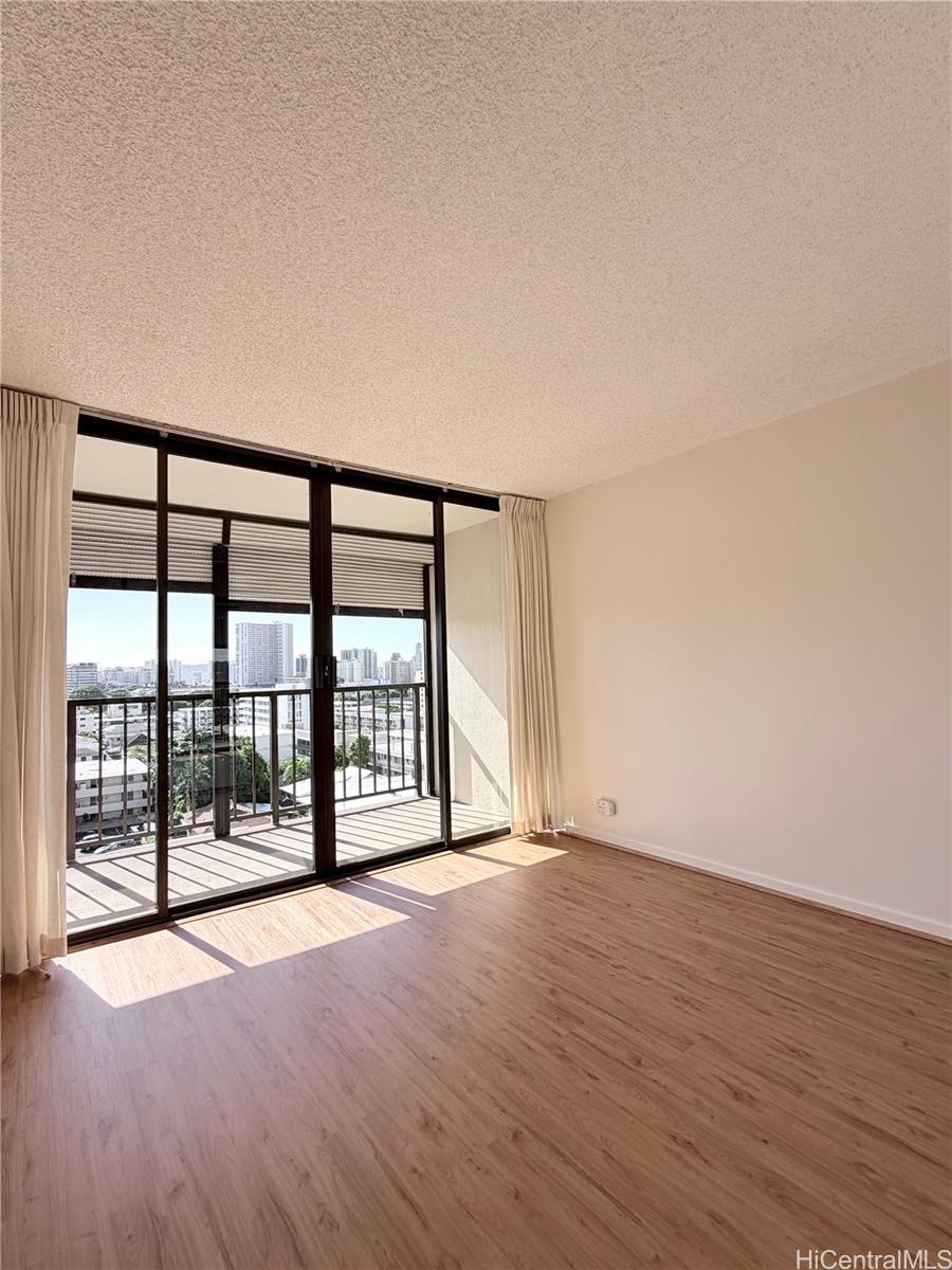 Photo 5 of 15