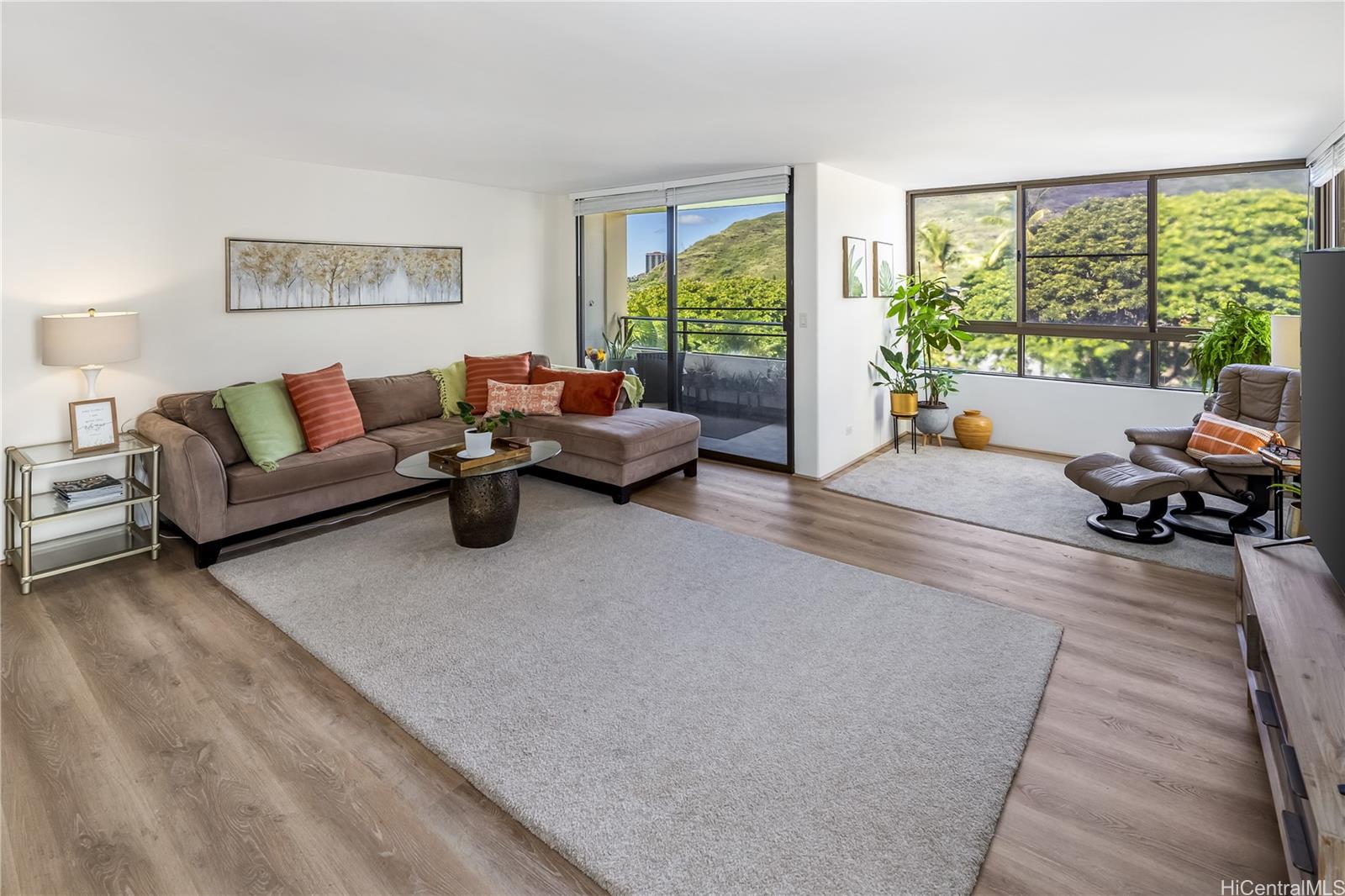 Click for more details 6770 Hawaii Kai Drive 301