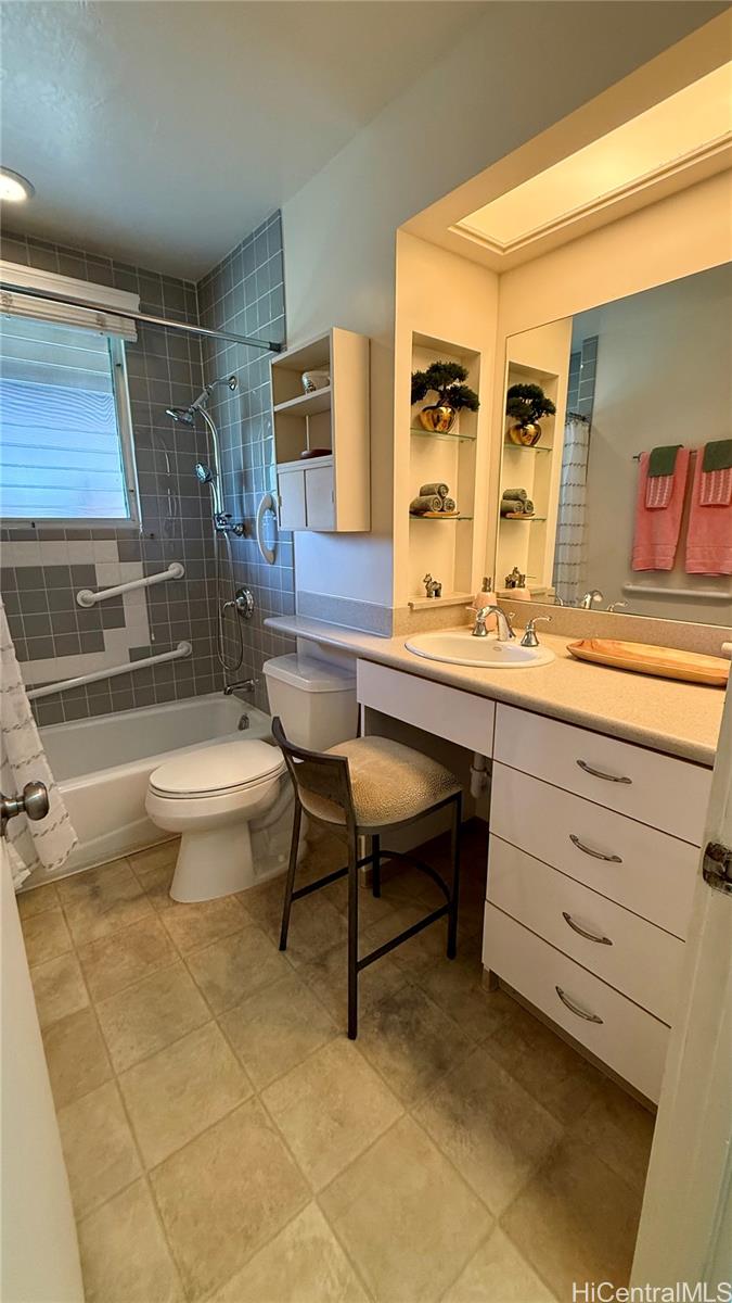 1441 Hunakai Street  Unit 1