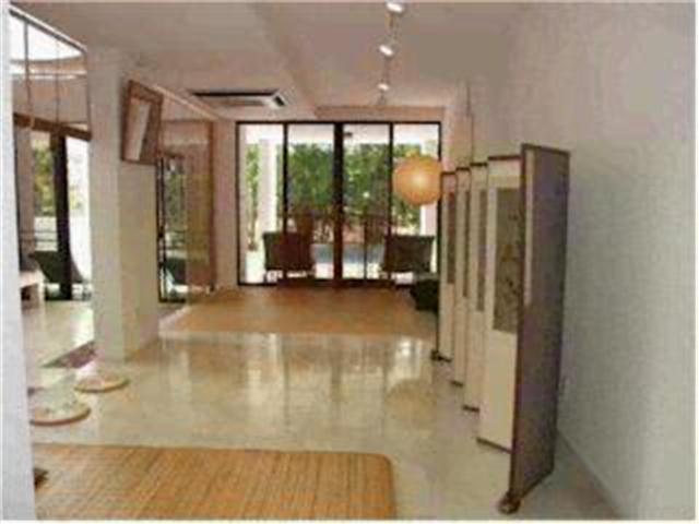 4758 Kahala Avenue 4758 Kahala Avenue