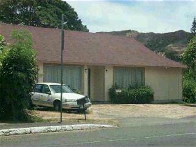 485 Wanaao Road 485 Wanaao Road
