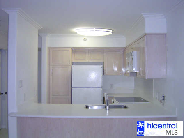 930 Kaheka Street  Unit 3004