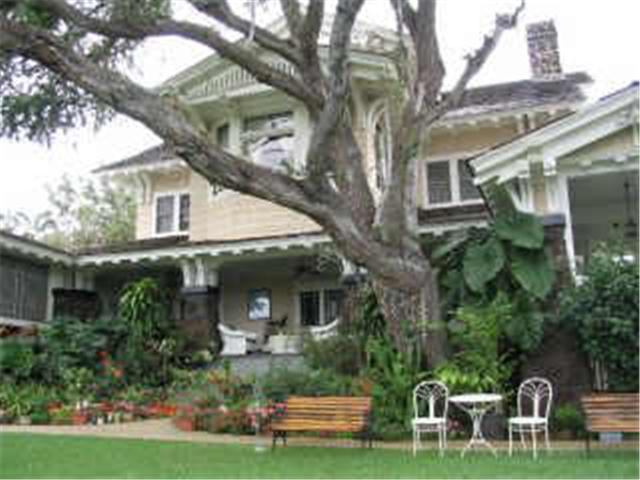 2001 Vancouver Drive