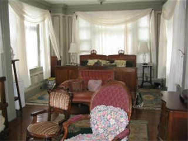 2001 Vancouver Drive