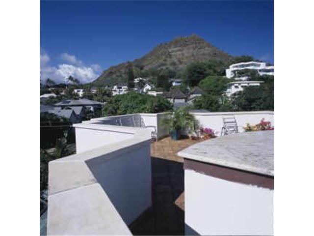 3063 Diamond Head Road