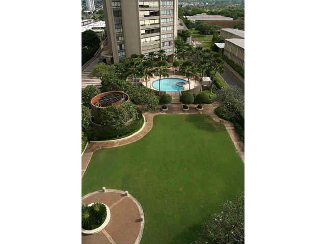 581 Kamoku Street  Unit EWA/904