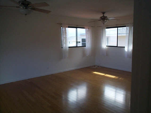 1256 Aupupu Place