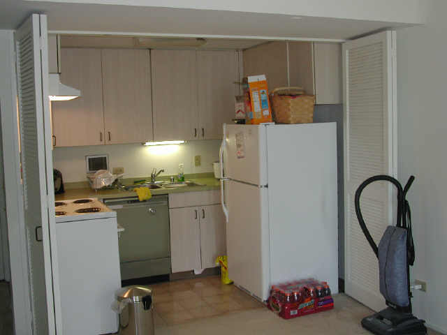 225 Queen Street  Unit 19/F