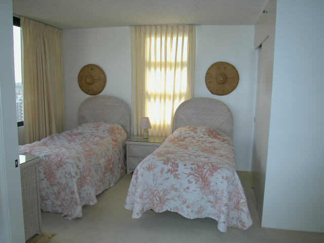 201 Ohua Avenue  Unit 3013-II