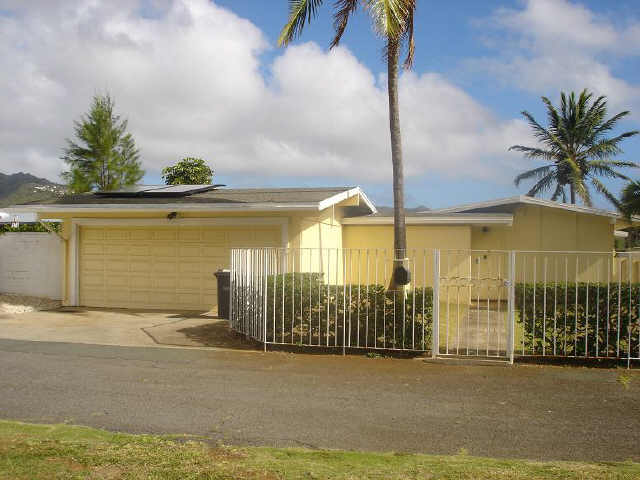 7096 Kalanianaole Highway