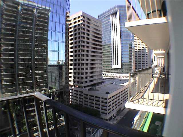 225 Queen Street  Unit 14/A