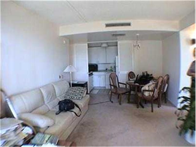 225 Queen Street  Unit 14/A