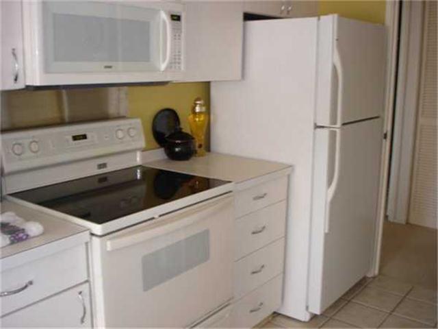 700 Richards Street  Unit 1206