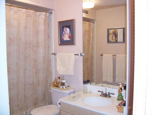 555 University Avenue  Unit 2502