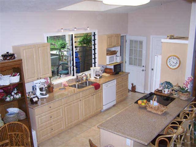 51-015 Lau Place