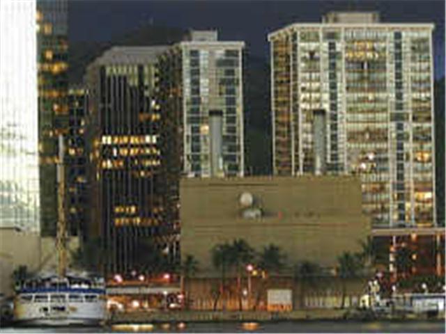 225 Queen Street Unit 23/E 225 Queen Street Unit 23/E