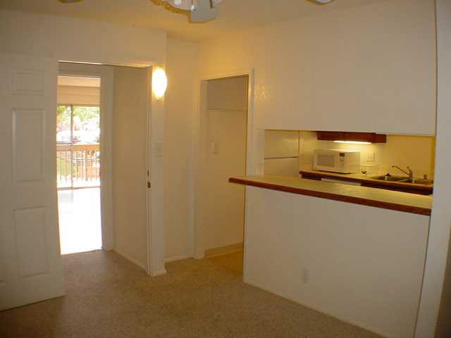 4678 Emepela Place  Unit K/104