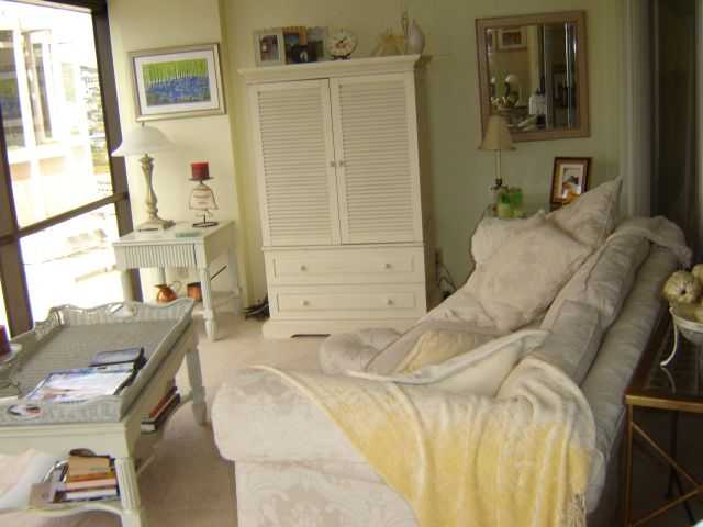 1088 Bishop Street  Unit 2001