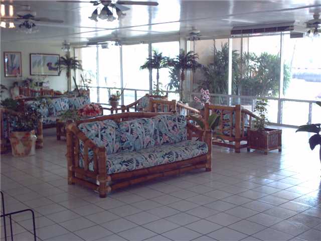 2211 Ala Wai Boulevard  Unit 1405