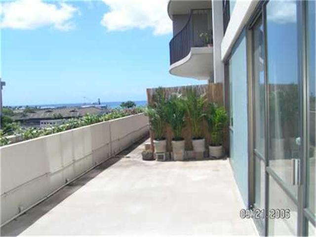700 Richards Street  Unit 706